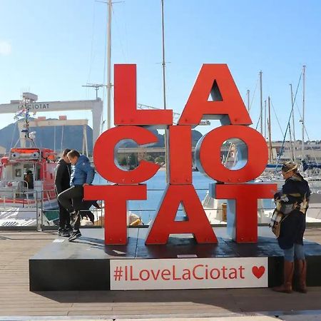 Le Madier La Ciotat Esterno foto